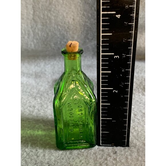 Chief Wahoo Electric Tonic Green Glass Cathedral Bottle 3" Walbridge Vintage - Picture 11 of 12